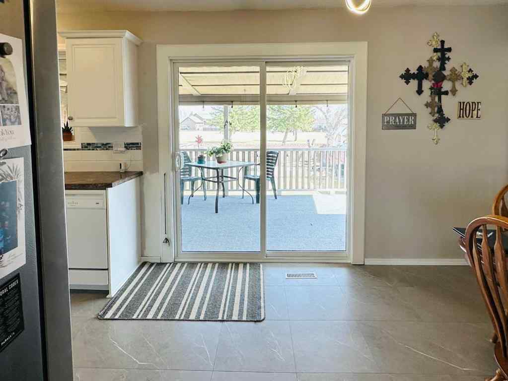 MLS® A2210502 - 5615 46 Street  in NONE Taber, Residential