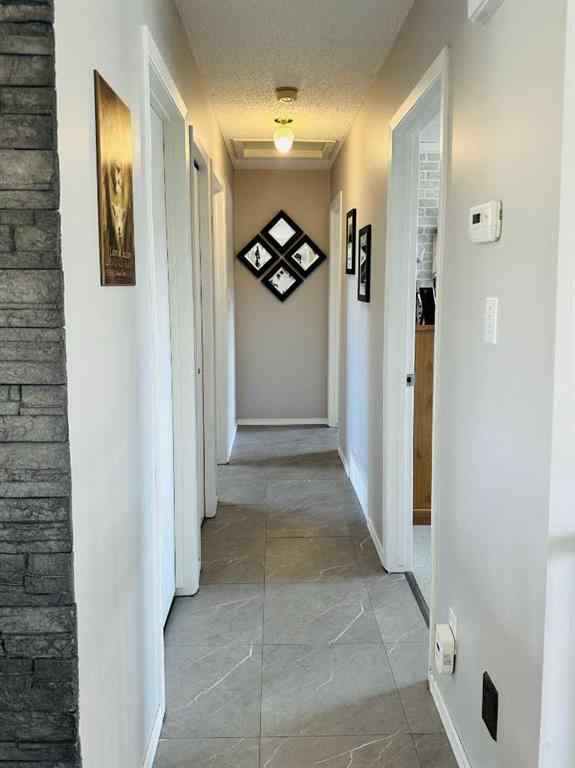 MLS® A2210502 - 5615 46 Street  in NONE Taber, Residential