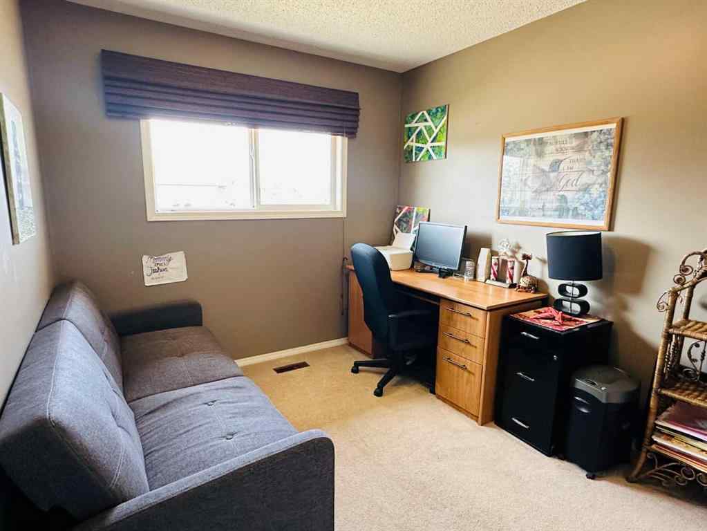 MLS® A2210502 - 5615 46 Street  in NONE Taber, Residential