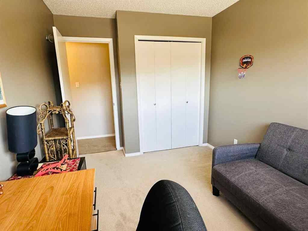 MLS® A2210502 - 5615 46 Street  in NONE Taber, Residential