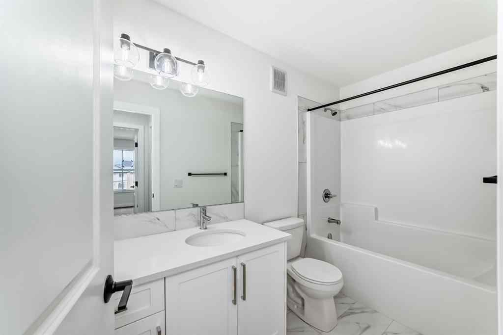MLS® A2210558 - 132 Waterford Way   in Waterford Chestermere, Residential