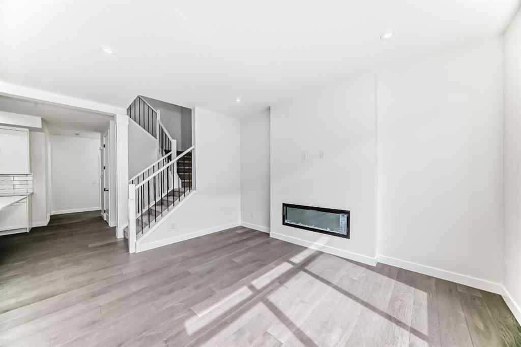 MLS® A2210558 - 132 Waterford Way   in Waterford Chestermere, Residential