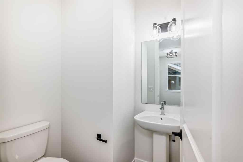 MLS® A2210558 - 132 Waterford Way   in Waterford Chestermere, Residential
