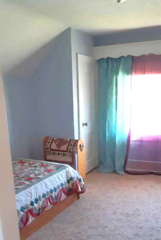 MLS® A2210573 - 103 Centre Street   in NONE McLennan, Residential