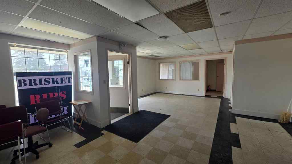 MLS® A2210579 - 2008 36 Street SE in Forest Lawn Calgary, Commercial