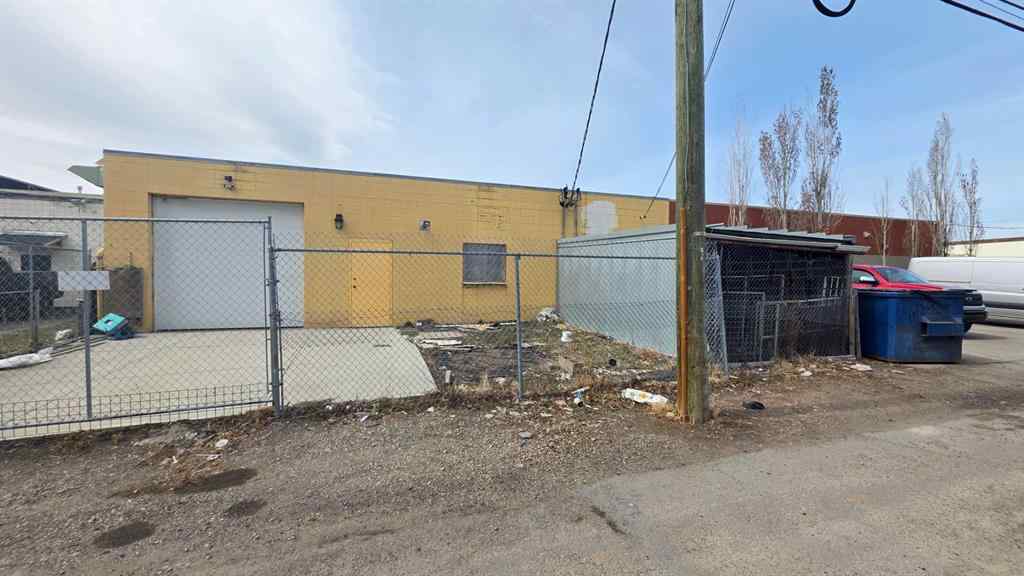 MLS® A2210579 - 2008 36 Street SE in Forest Lawn Calgary, Commercial