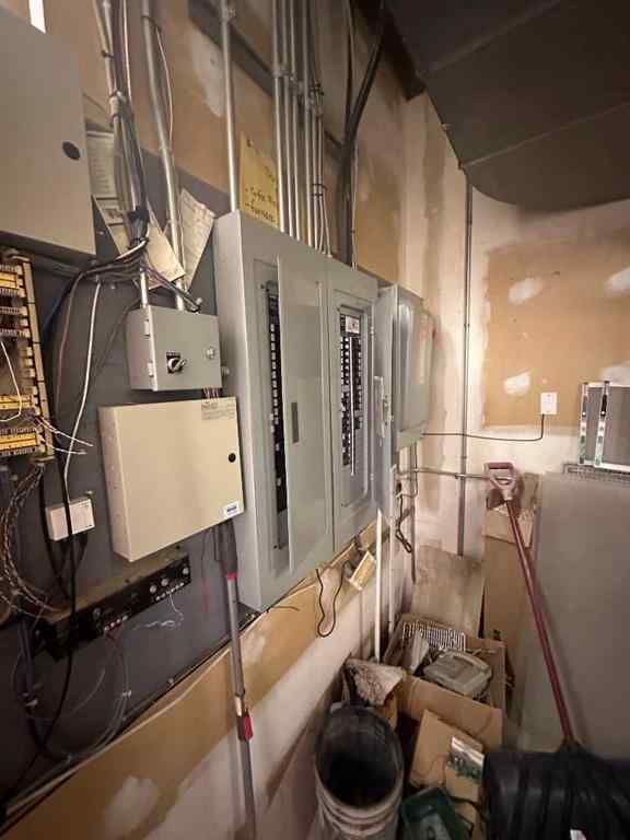 MLS® A2210597 - 24 Nipewon Road   in Lac La Biche Lac La Biche, Commercial