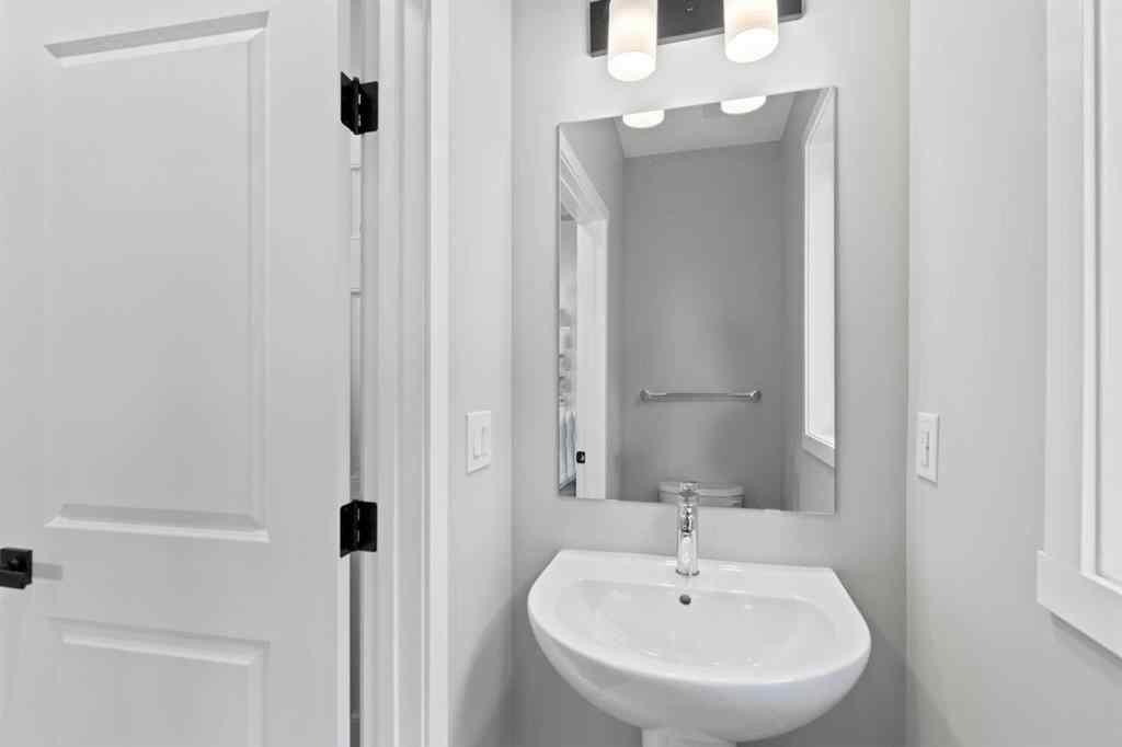 MLS® A2210622 - 225 Yorkville Boulevard SW in Yorkville Calgary, Residential