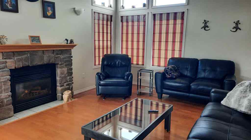 MLS® A2210638 - 1216 1 Avenue NW in Midland Drumheller, Residential