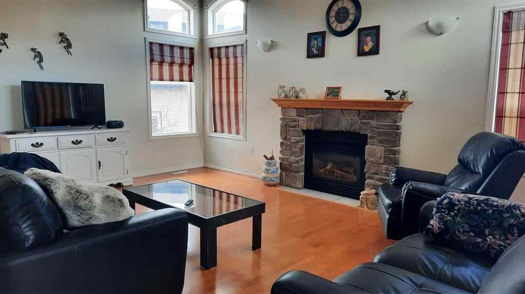 MLS® A2210638 - 1216 1 Avenue NW in Midland Drumheller, Residential