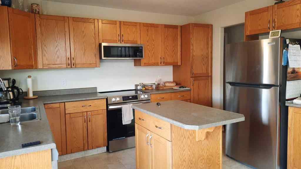 MLS® A2210638 - 1216 1 Avenue NW in Midland Drumheller, Residential