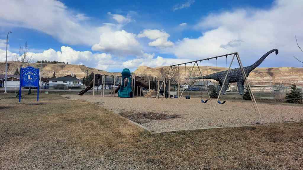 MLS® A2210638 - 1216 1 Avenue NW in Midland Drumheller, Residential