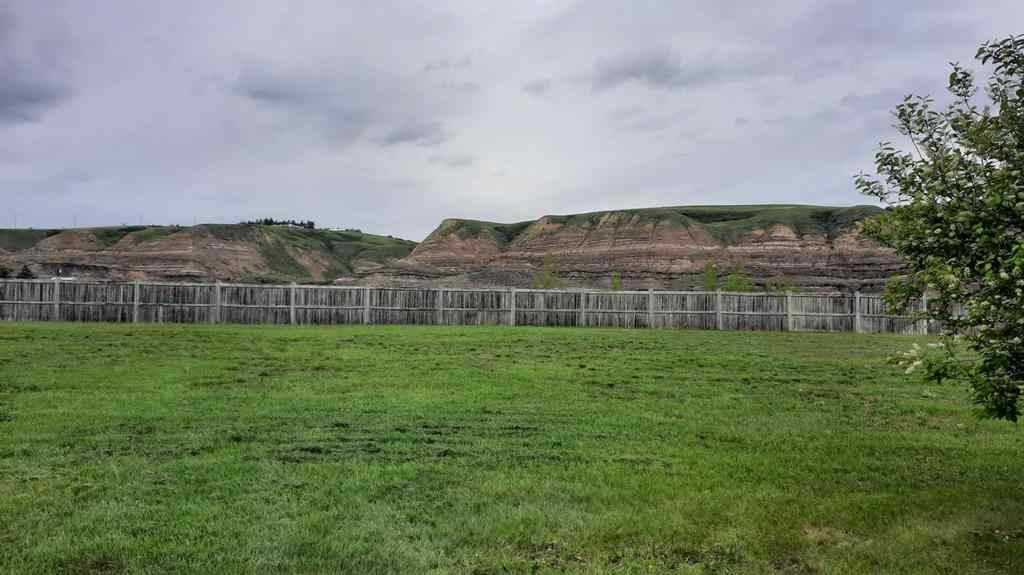 MLS® A2210638 - 1216 1 Avenue NW in Midland Drumheller, Residential