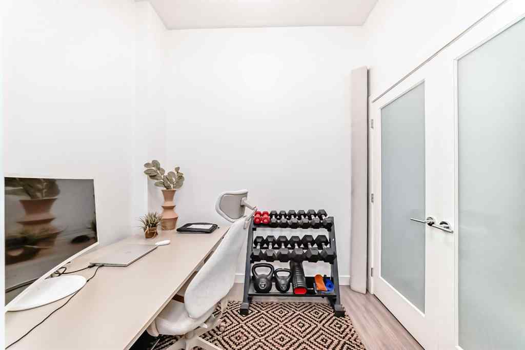 MLS® A2210722 - Unit #109 119 19 Street NW in West Hillhurst Calgary, Residential