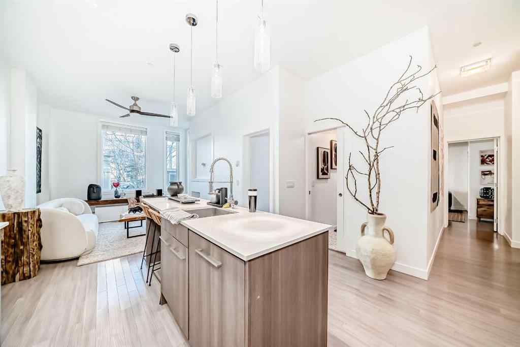 MLS® A2210722 - Unit #109 119 19 Street NW in West Hillhurst Calgary, Residential