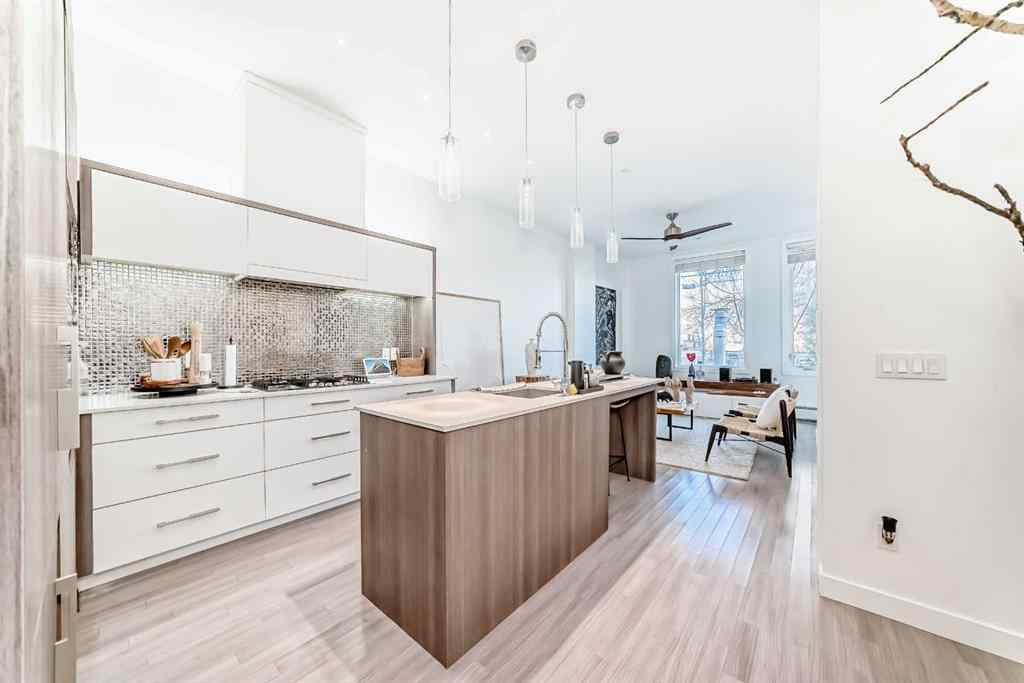 MLS® A2210722 - Unit #109 119 19 Street NW in West Hillhurst Calgary, Residential