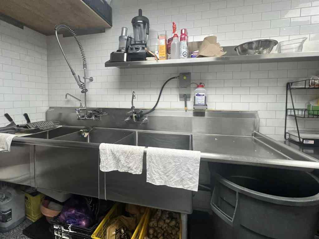 MLS® A2210778 -     in  Calgary, Commercial