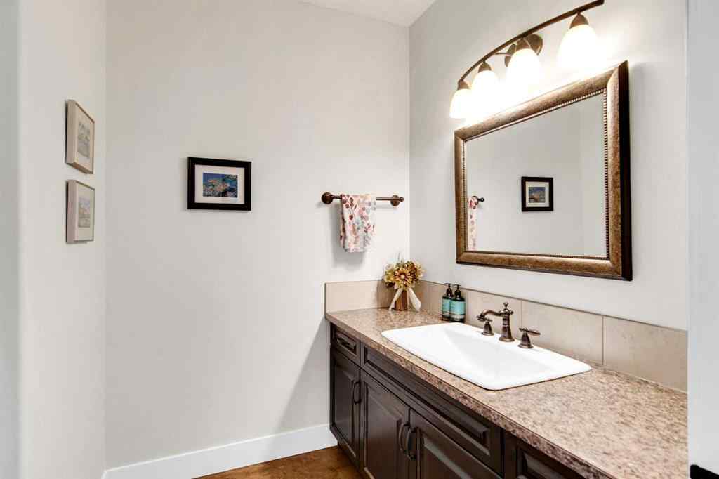 MLS® A2210784 - 533 Birch Close   in NONE Birchcliff, Residential