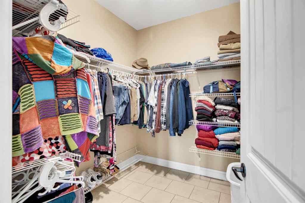 MLS® A2210784 - 533 Birch Close   in NONE Birchcliff, Residential
