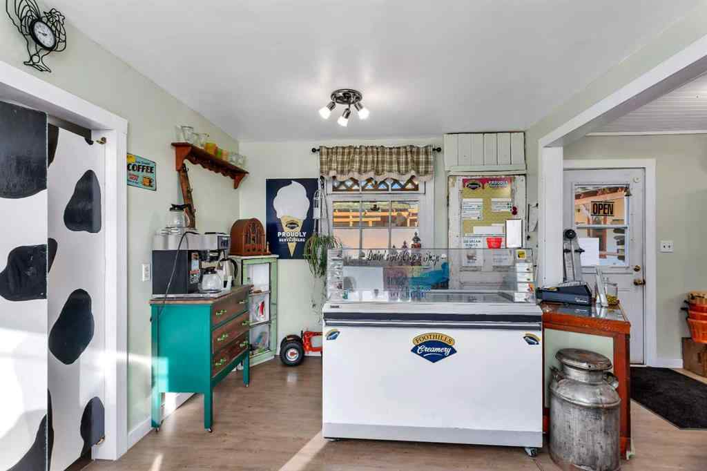 MLS® A2210842 - 48 Main Street E in NONE Big Valley, Commercial