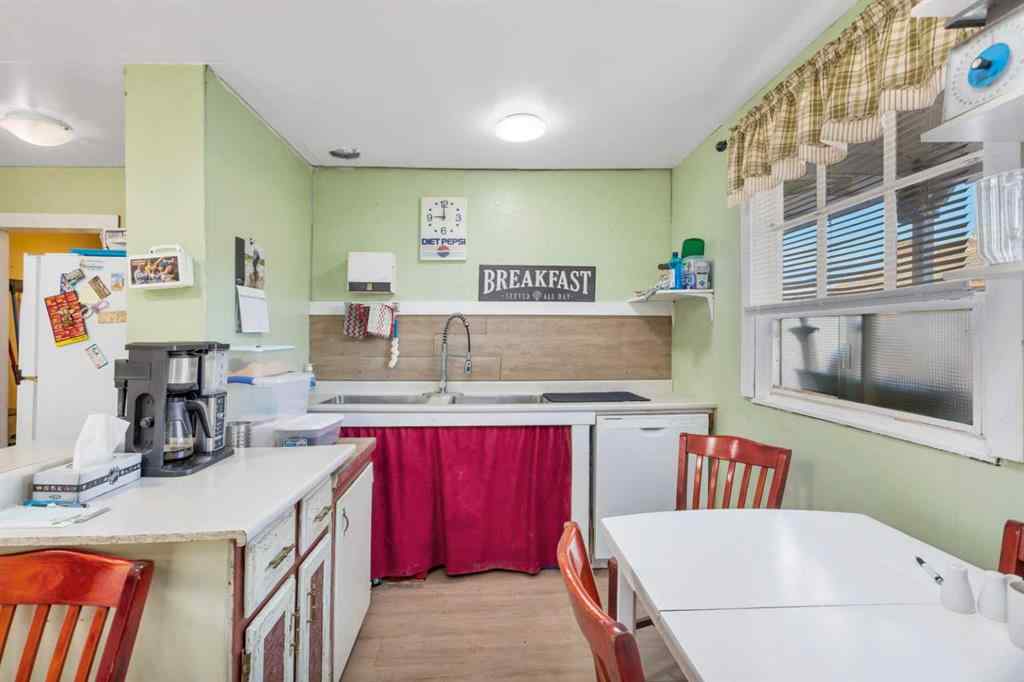 MLS® A2210842 - 48 Main Street E in NONE Big Valley, Commercial