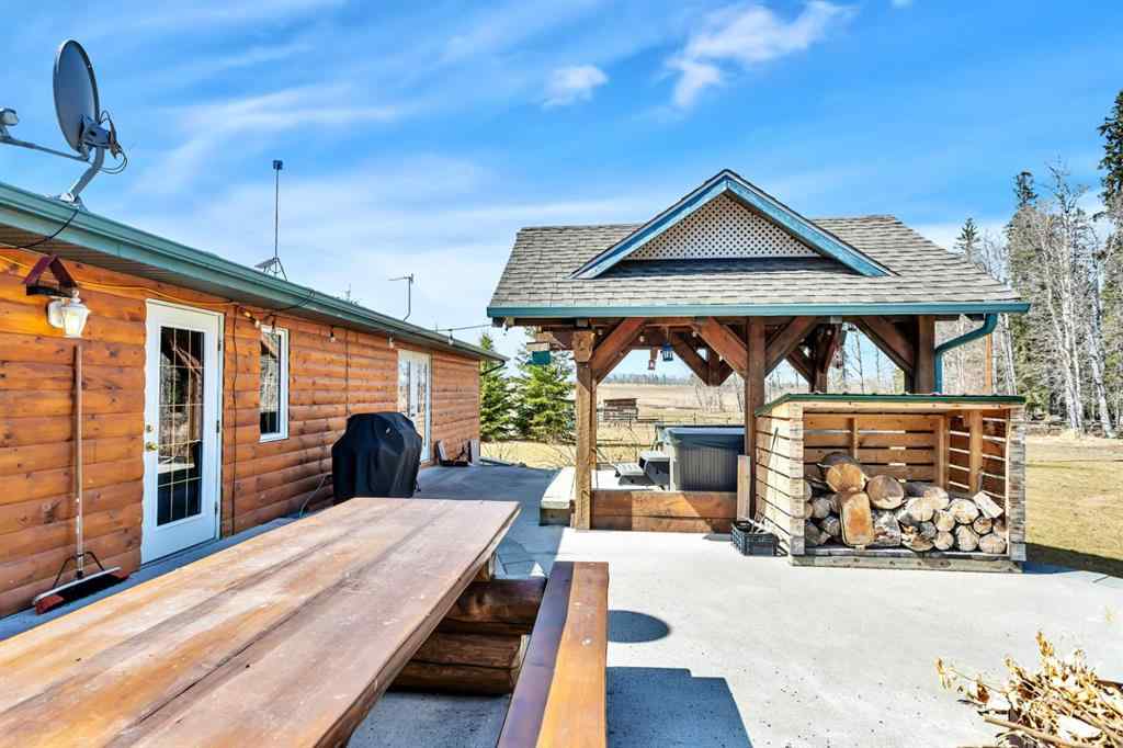 MLS® A2211073 - 364044A Range Road 6-0   in NONE Rural Clearwater County, Residential