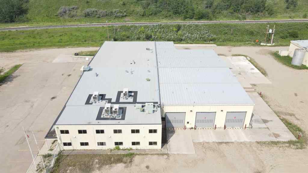MLS® A2211122 - 8610 87 Avenue  in Industrial Area Peace River, Commercial