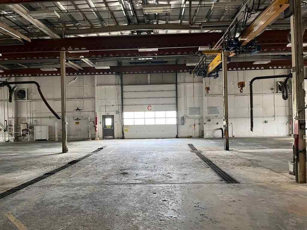 MLS® A2211122 - 8610 87 Avenue  in Industrial Area Peace River, Commercial