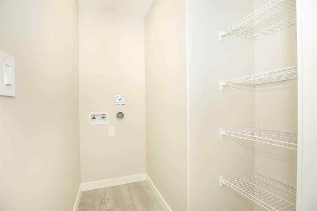 MLS® A2211156 - 234 Halifax Close  in Oxford Landing Penhold, Residential