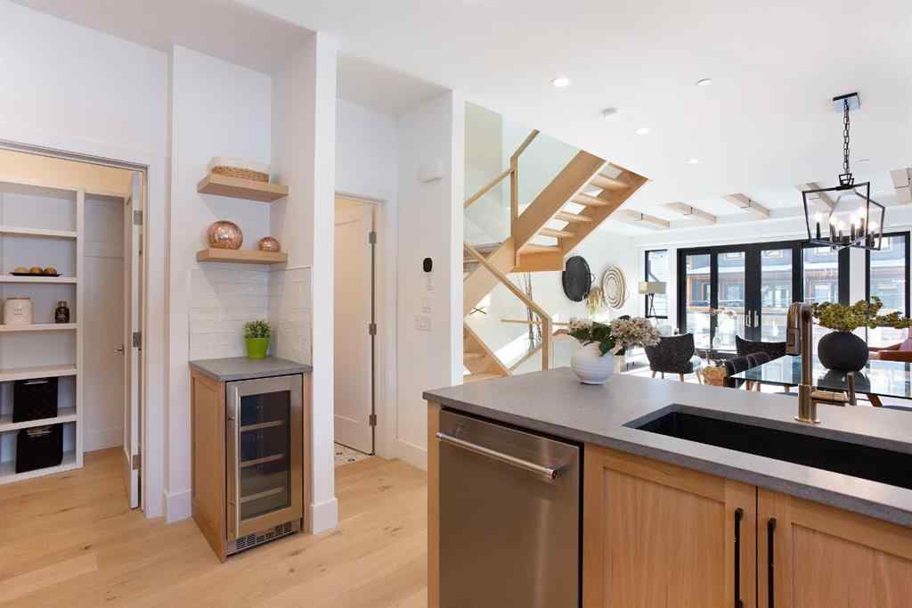 MLS® A2211158 - Unit #2(SE) 617 4th Street  in South Canmore Canmore, Residential