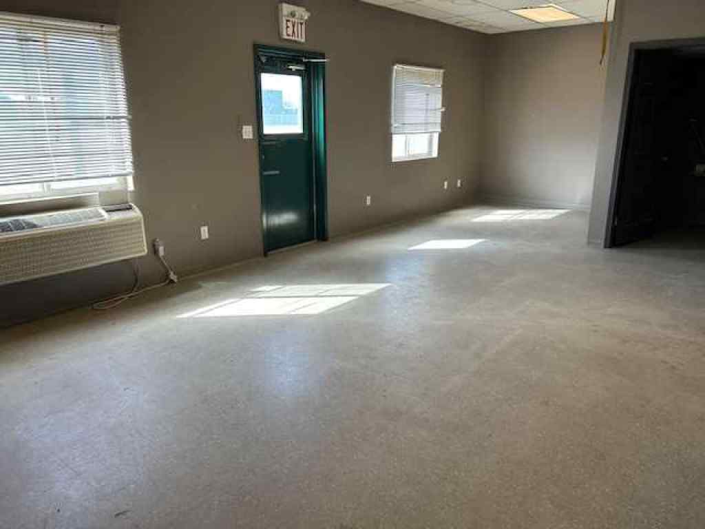 MLS® A2211160 - 150027  Twp Rd 192  # 6 Rural Newell County   in NONE Rural Newell, County of, Commercial