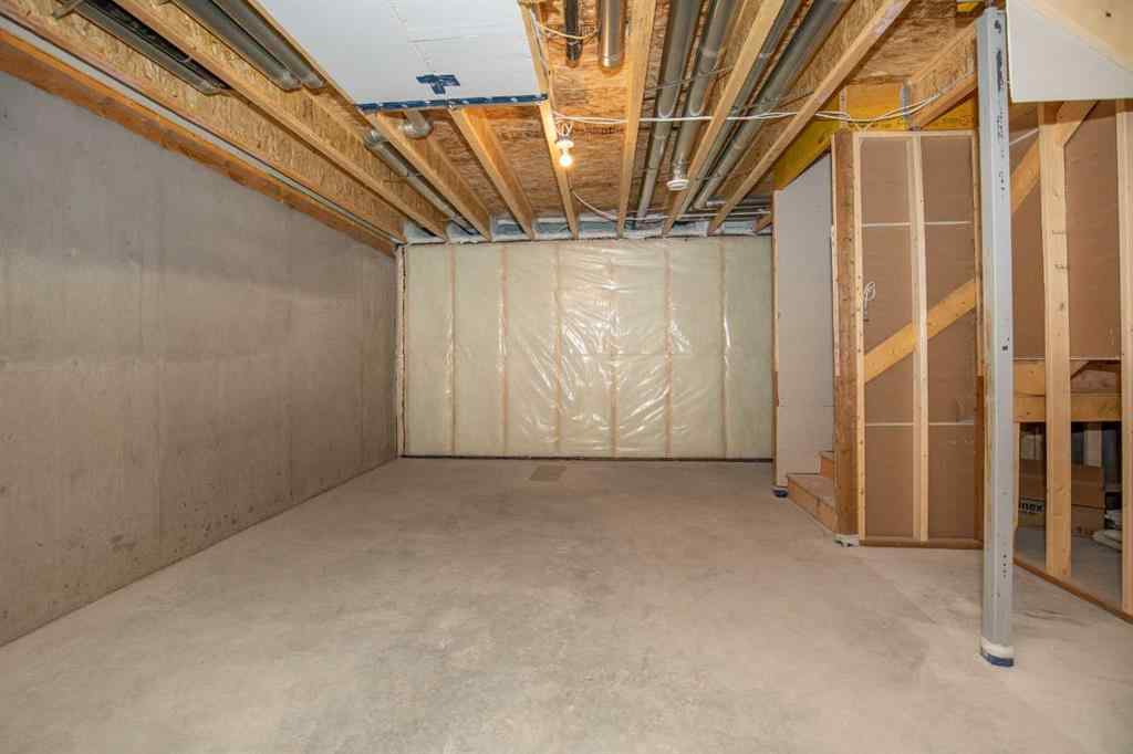 MLS® A2211165 - 236 Halifax Close  in Oxford Landing Penhold, Residential