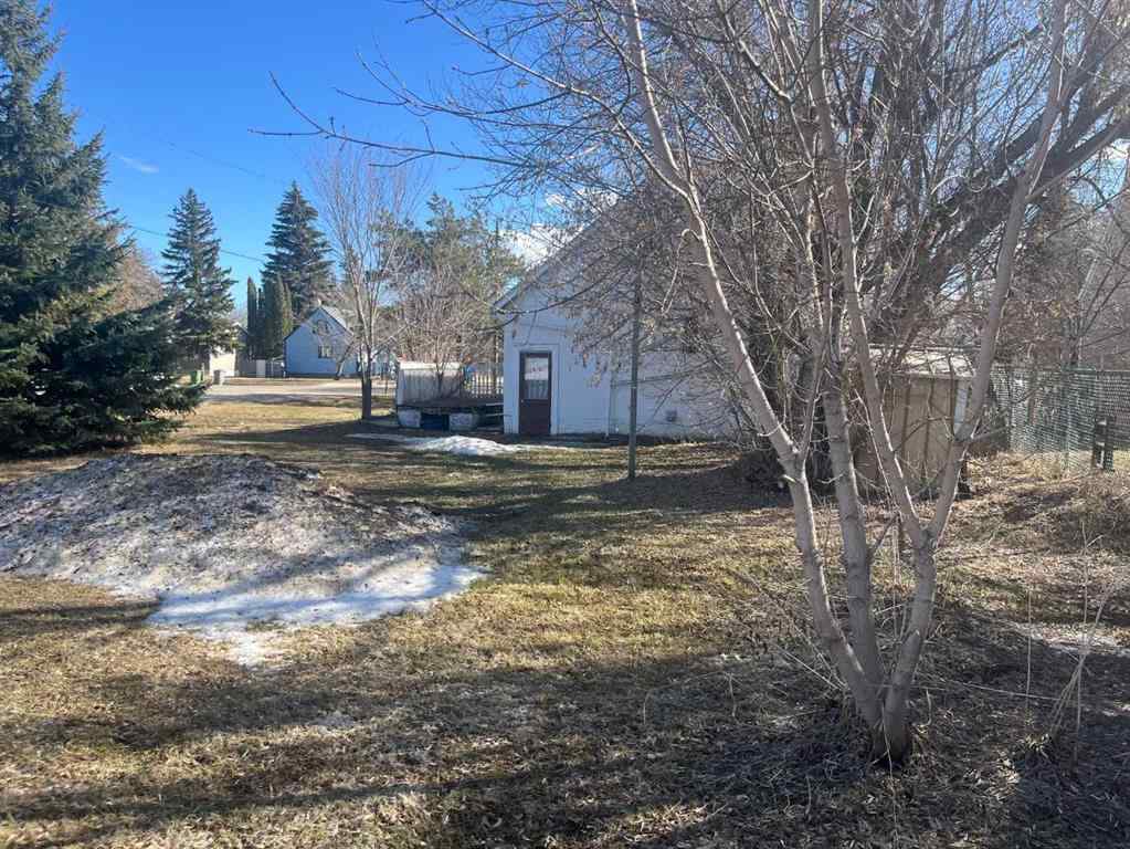 MLS® A2211215 - 5402 50 Street  in West Lloydminster Lloydminster, Residential