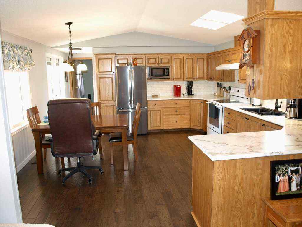 MLS® A2211244 - 4901 Dorchester Avenue  in Davenport Red Deer, Mobile