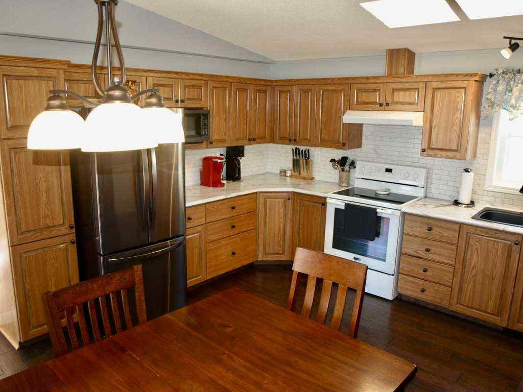MLS® A2211244 - 4901 Dorchester Avenue  in Davenport Red Deer, Mobile