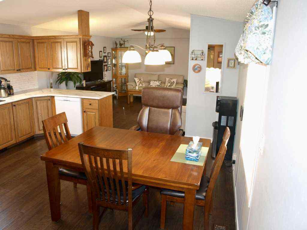 MLS® A2211244 - 4901 Dorchester Avenue  in Davenport Red Deer, Mobile