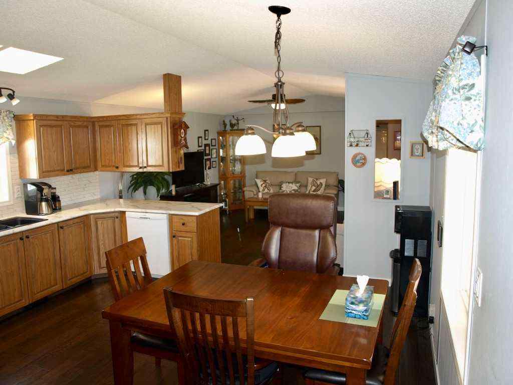 MLS® A2211244 - 4901 Dorchester Avenue  in Davenport Red Deer, Mobile