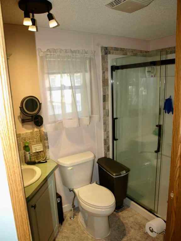 MLS® A2211244 - 4901 Dorchester Avenue  in Davenport Red Deer, Mobile