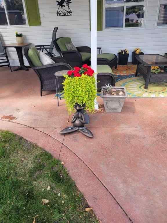 MLS® A2211244 - 4901 Dorchester Avenue  in Davenport Red Deer, Mobile