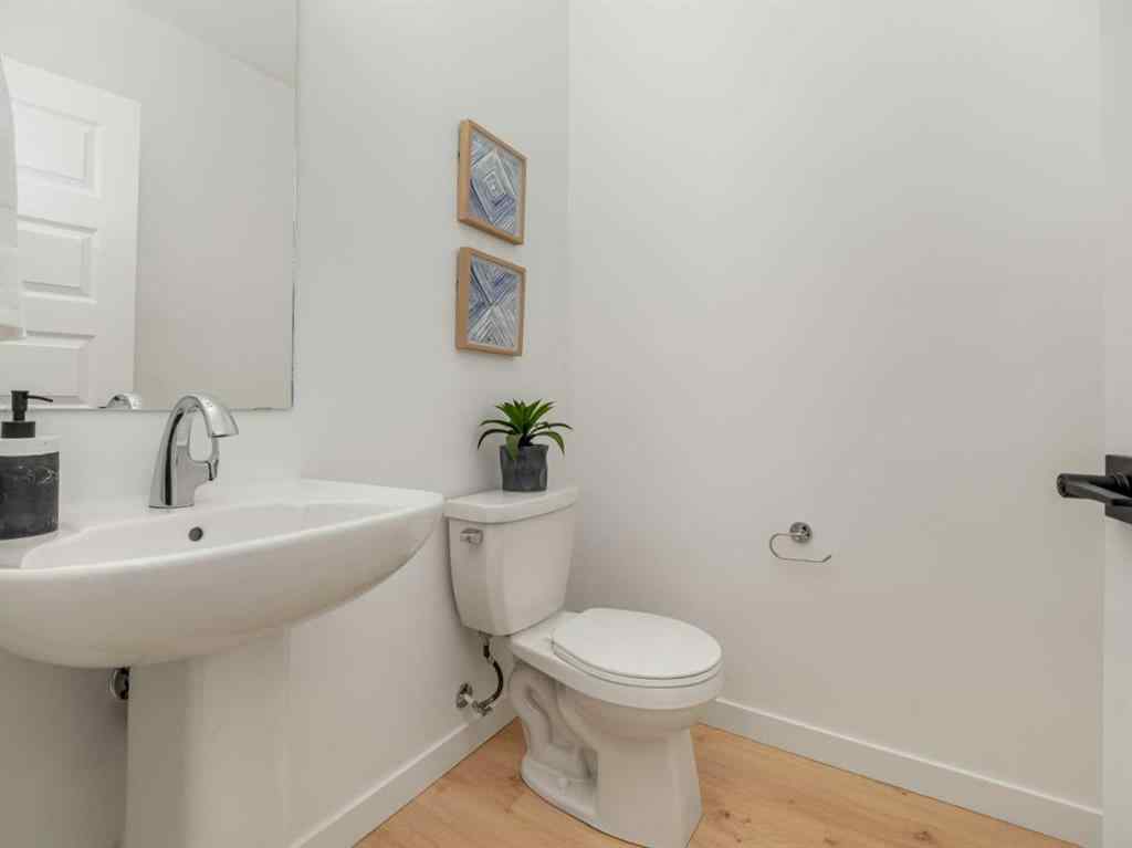 MLS® A2211295 - 689 Blackwolf Boulevard N in Blackwolf 2 Lethbridge, Residential