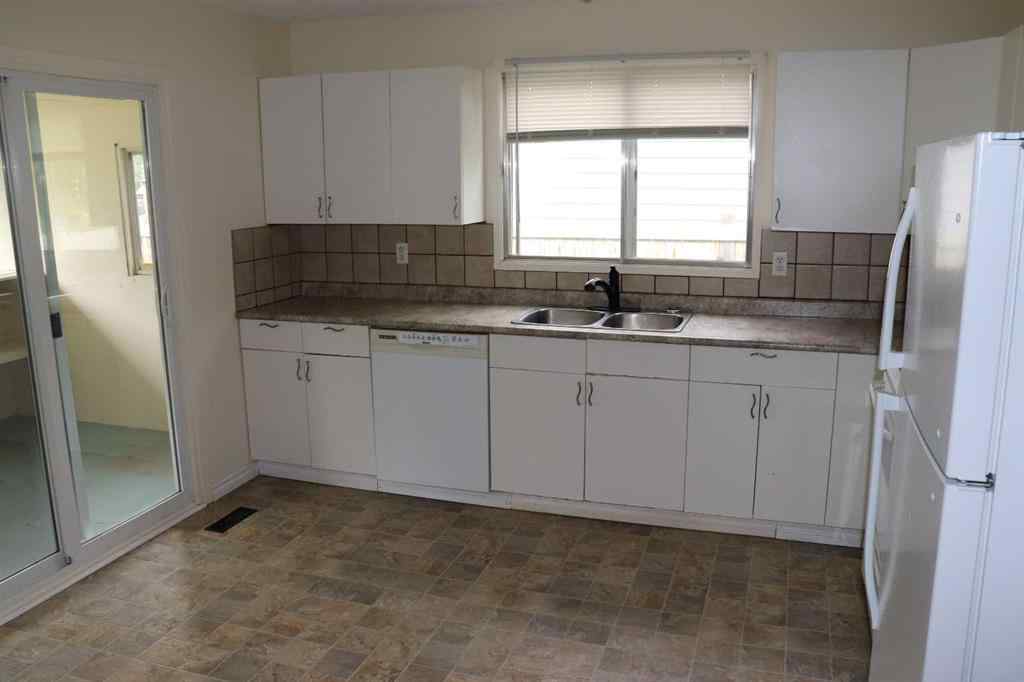 MLS® A2211343 - 5707 9 Avenue   in NONE Edson, Residential