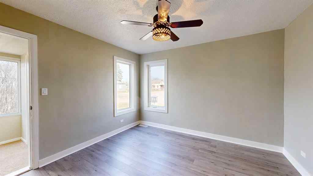 MLS® A2211413 - 6001 51 Avenue  in Rosedale Stettler, Residential