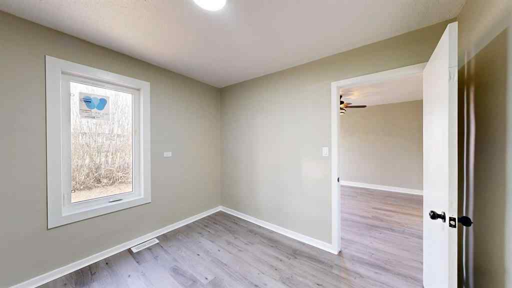 MLS® A2211413 - 6001 51 Avenue  in Rosedale Stettler, Residential