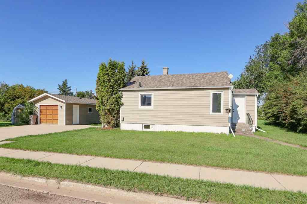 MLS® A2211413 - 6001 51 Avenue  in Rosedale Stettler, Residential