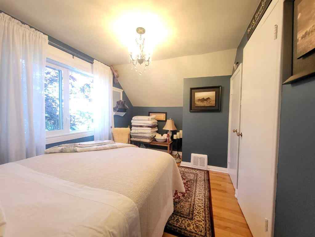 MLS® A2211477 - 9 Mountain Vista Drive  in NONE Hill Spring, Residential