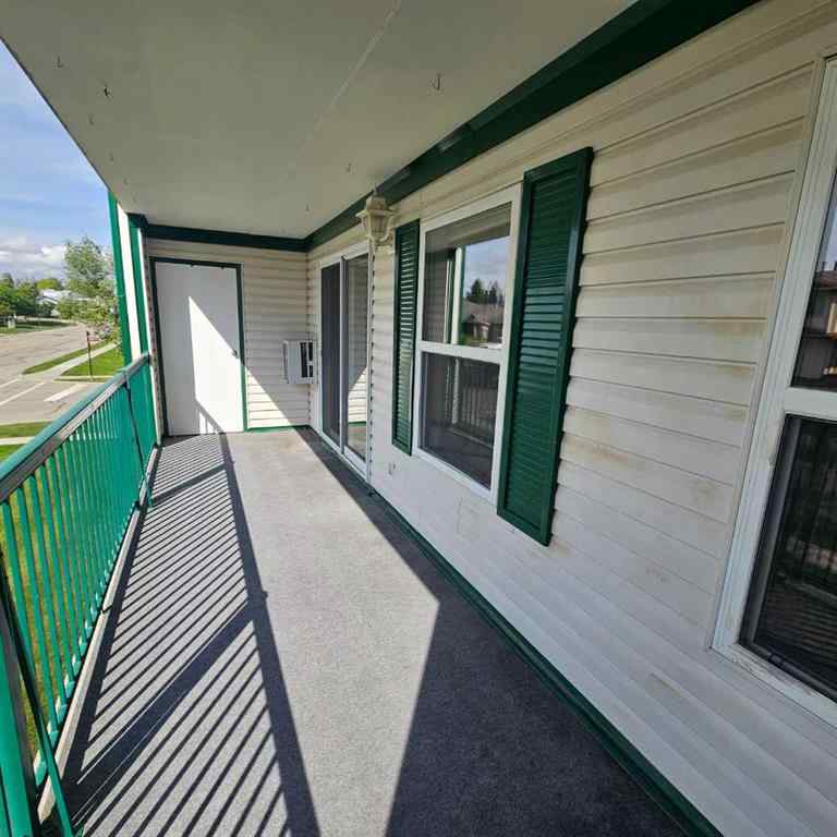 MLS® A2211497 - Unit #202 777 48 Street   in Edson Edson, Residential
