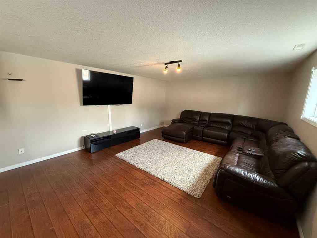 MLS® A2211517 - 110 Parker Place  in Thompson Lake Hinton, Residential