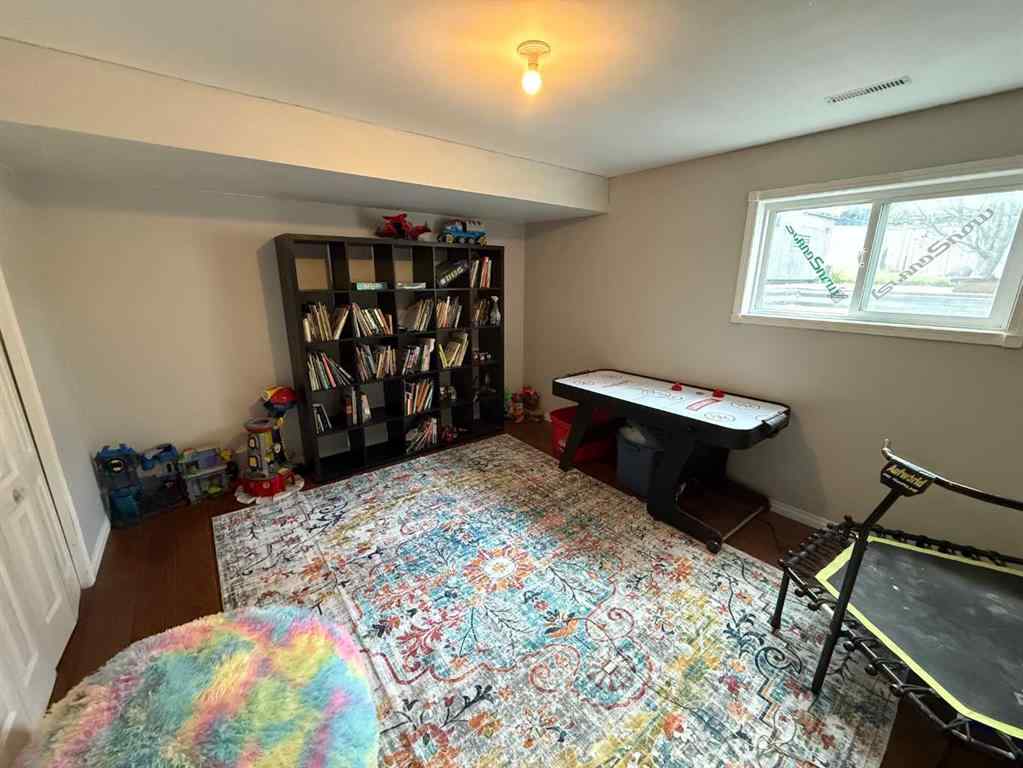 MLS® A2211517 - 110 Parker Place  in Thompson Lake Hinton, Residential