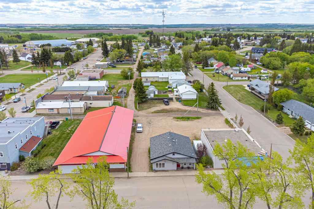 MLS® A2211615 - 23 Railway Avenue N in Marwayne Marwayne, Commercial