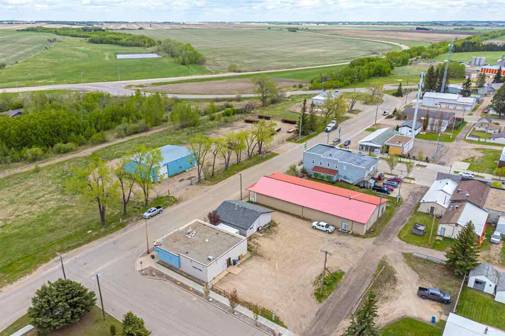 MLS® A2211615 - 23 Railway Avenue N in Marwayne Marwayne, Commercial